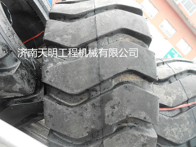 厂家低价批发17.5-25江山品牌轮胎 30铲车装载机轮胎 高品质三包